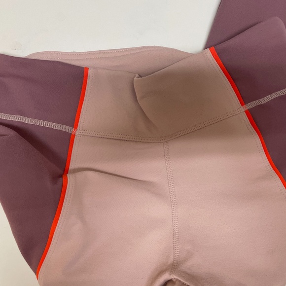 Fabletics Jessica 2 tone pink leggings size xs - Picture 3 of 12